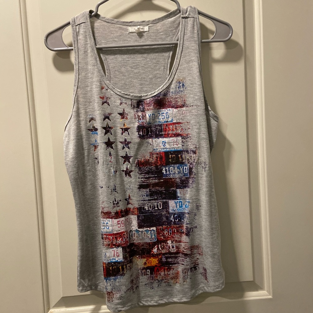 Maurice’s gray American Flag tank top